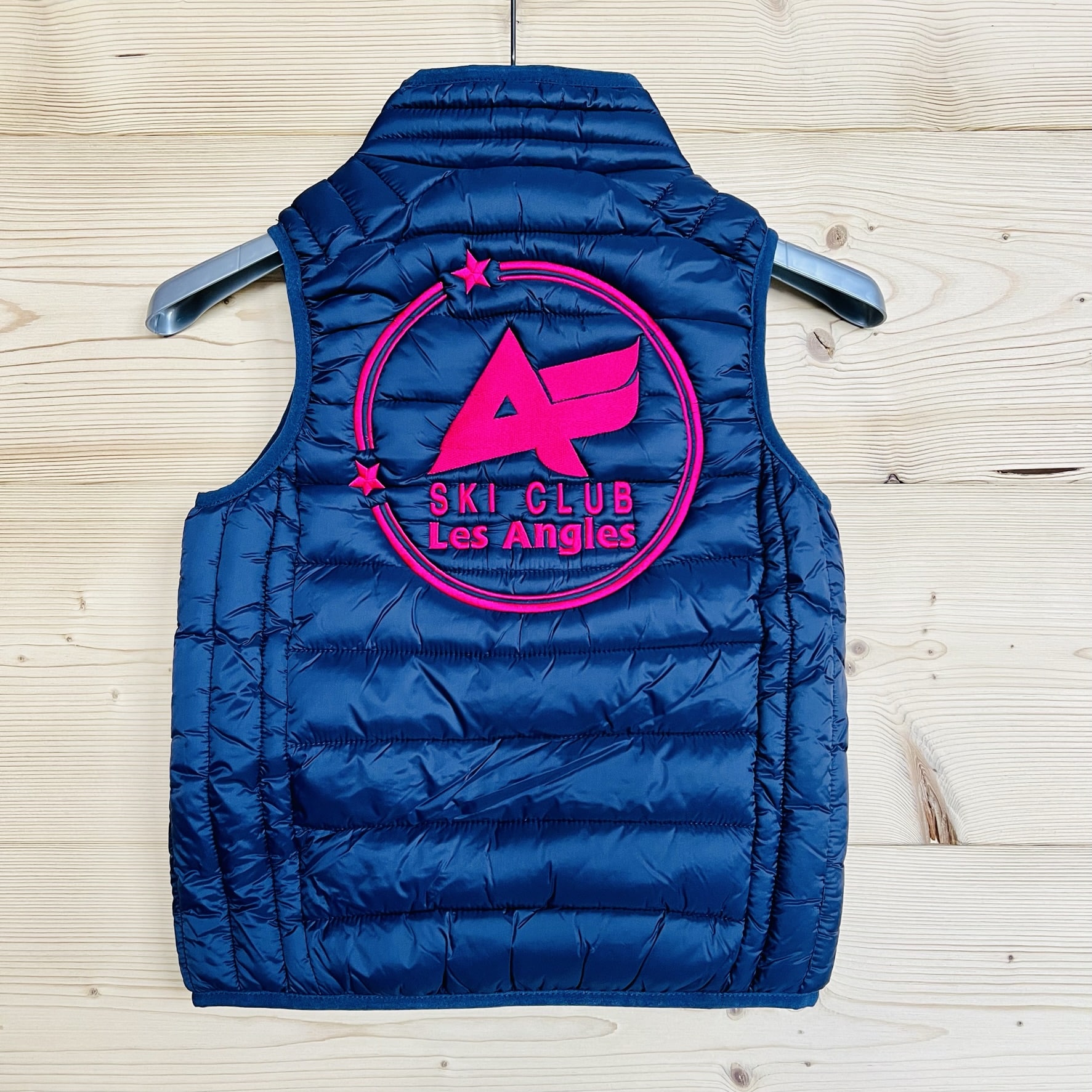 Doudoune sans manche bleu logo rose – Image 2